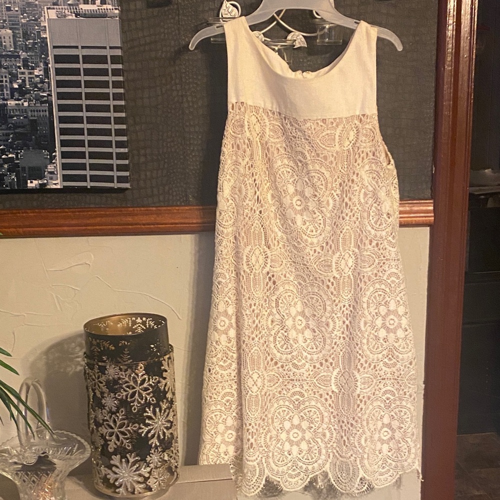 Jessica Howard Cream Lace Sleeveless Dress